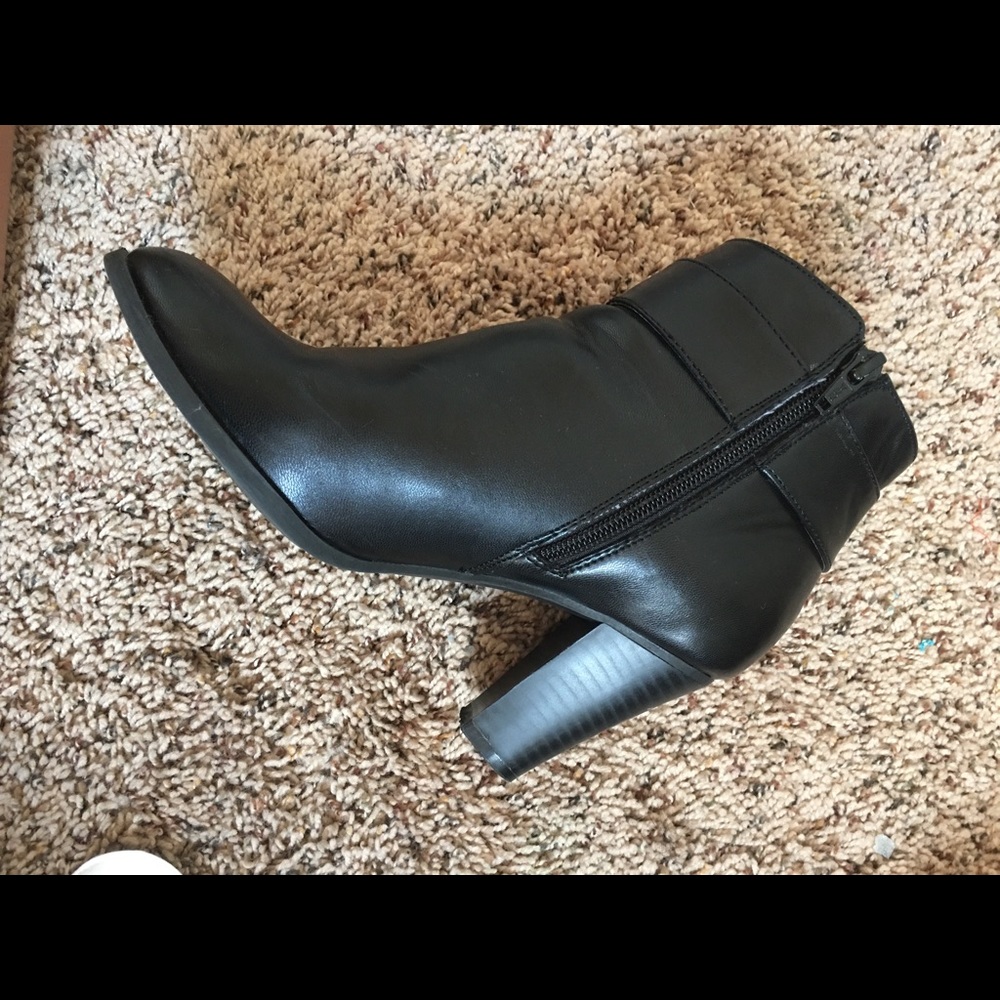 Black boot heels